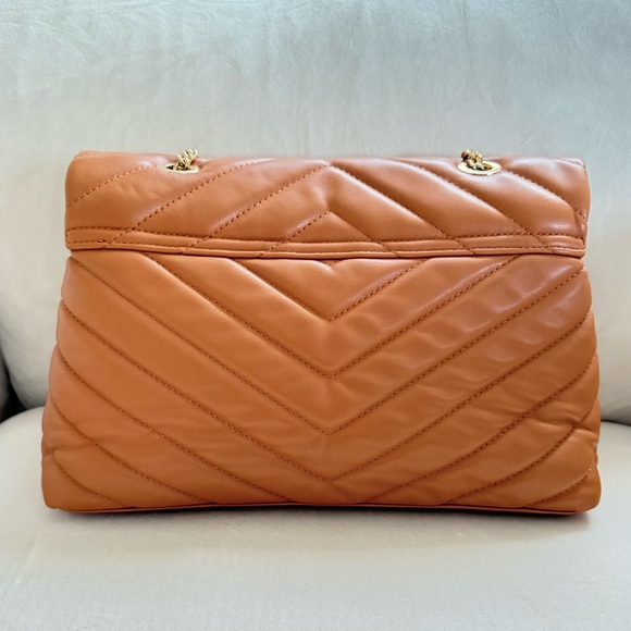 *Chevron quilted flap bag - Picture 7 of 11
